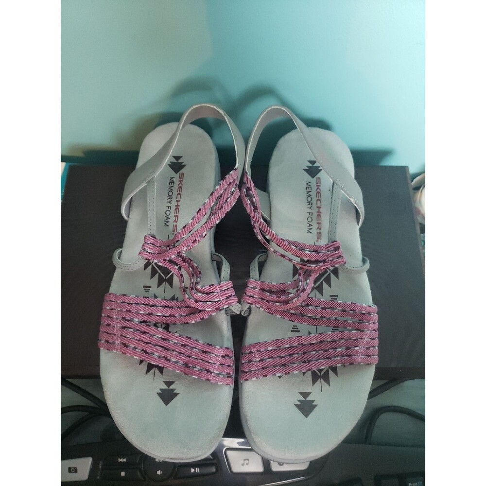 Skechers Sandals 8 - Picture 2 of 3
